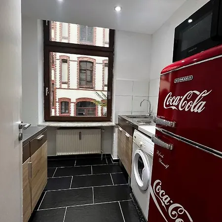 Erdgeschoss Stadtmitte 2 Kueche Bad Apartment Wiesbaden