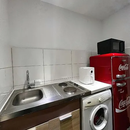 Erdgeschoss Stadtmitte 2 Kueche Bad *