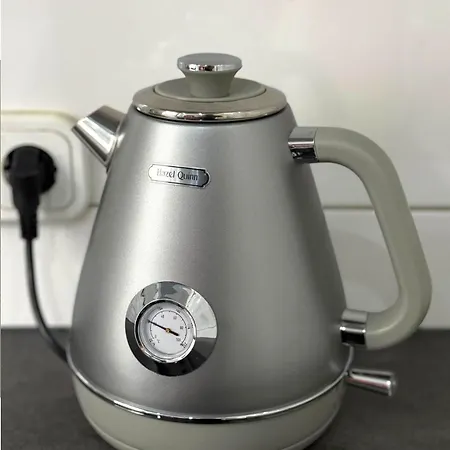 2 Kueche Bad W1 公寓